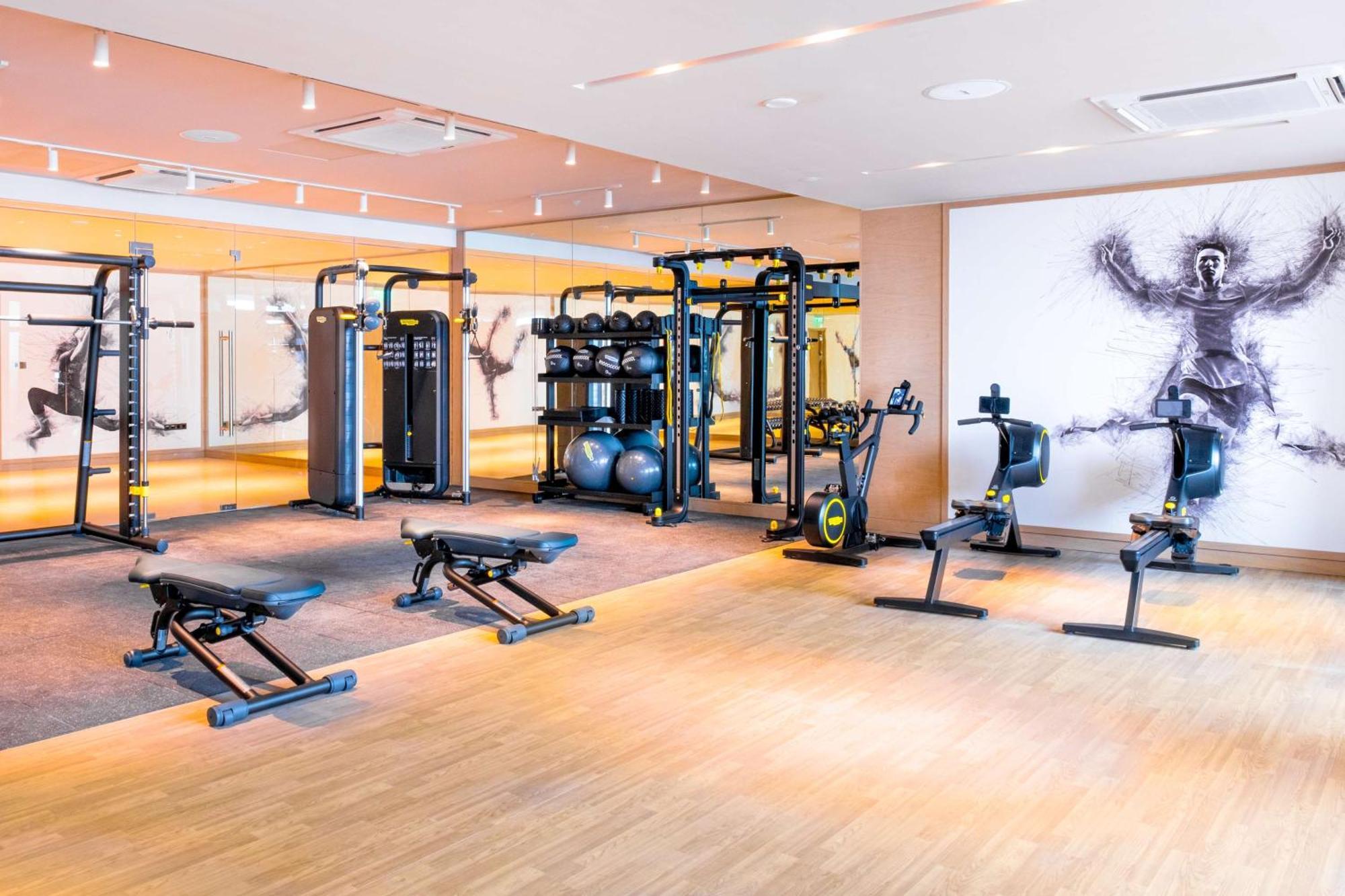 Hilton Kinshasa Otel Dış mekan fotoğraf