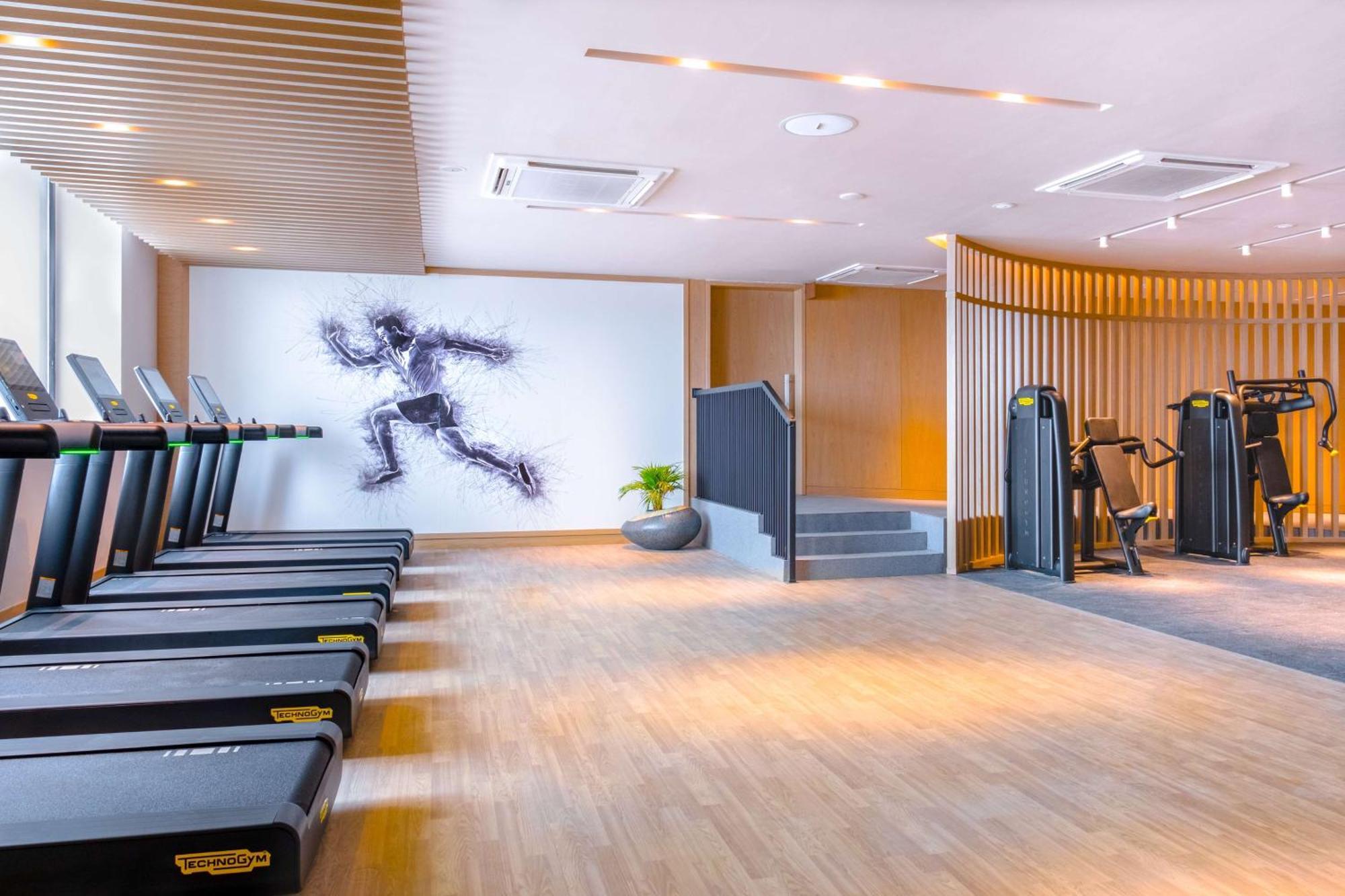 Hilton Kinshasa Otel Dış mekan fotoğraf