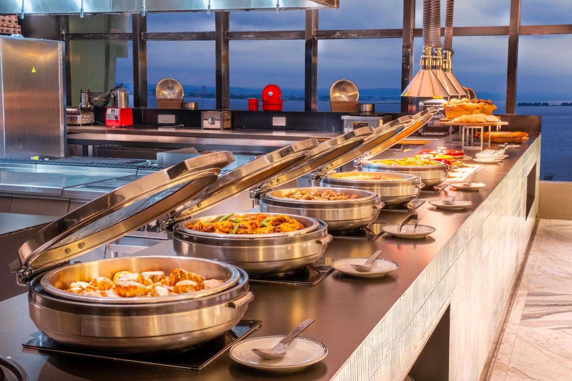 Hilton Kinshasa Otel Dış mekan fotoğraf