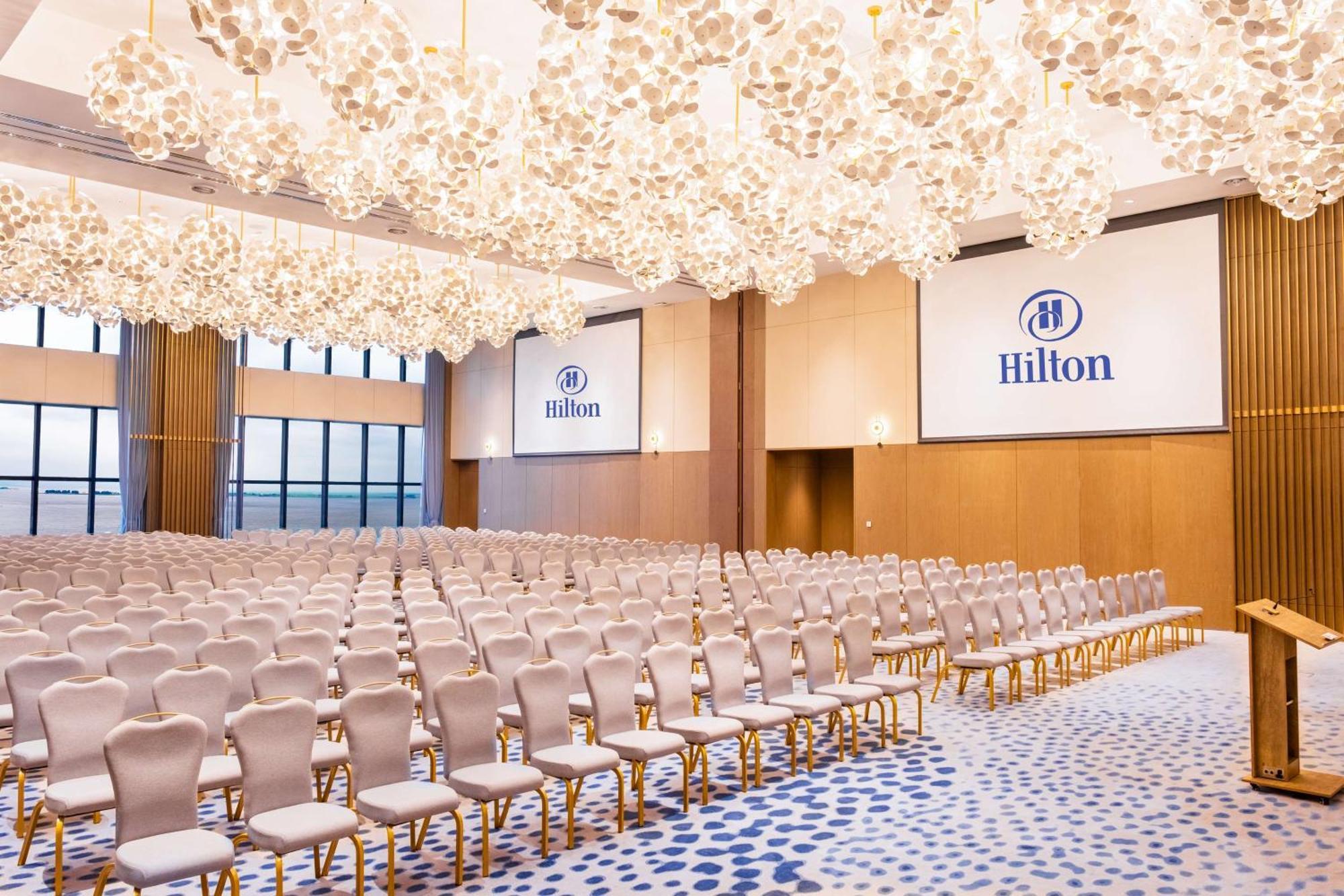 Hilton Kinshasa Otel Dış mekan fotoğraf