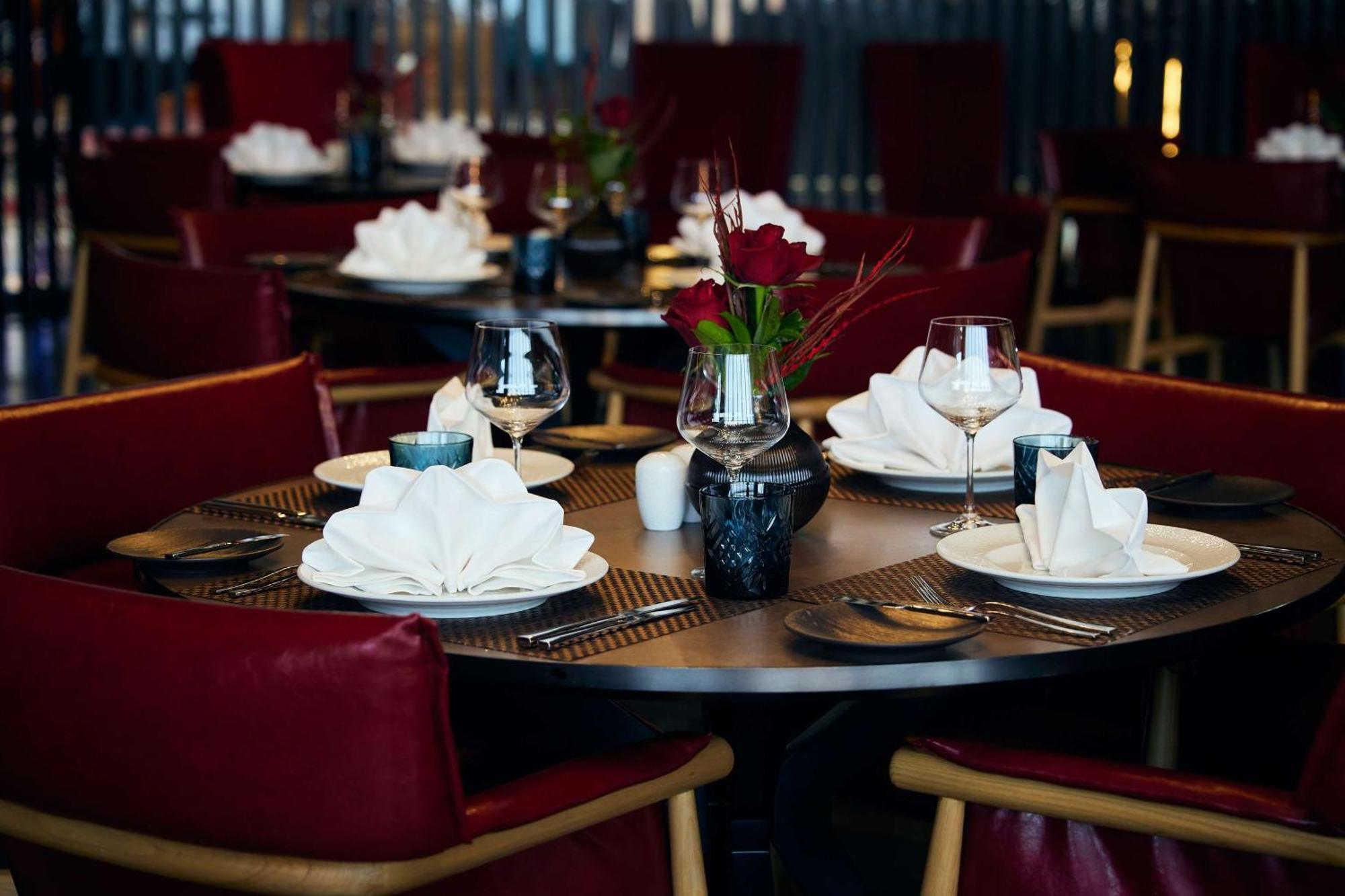 Hilton Kinshasa Otel Dış mekan fotoğraf