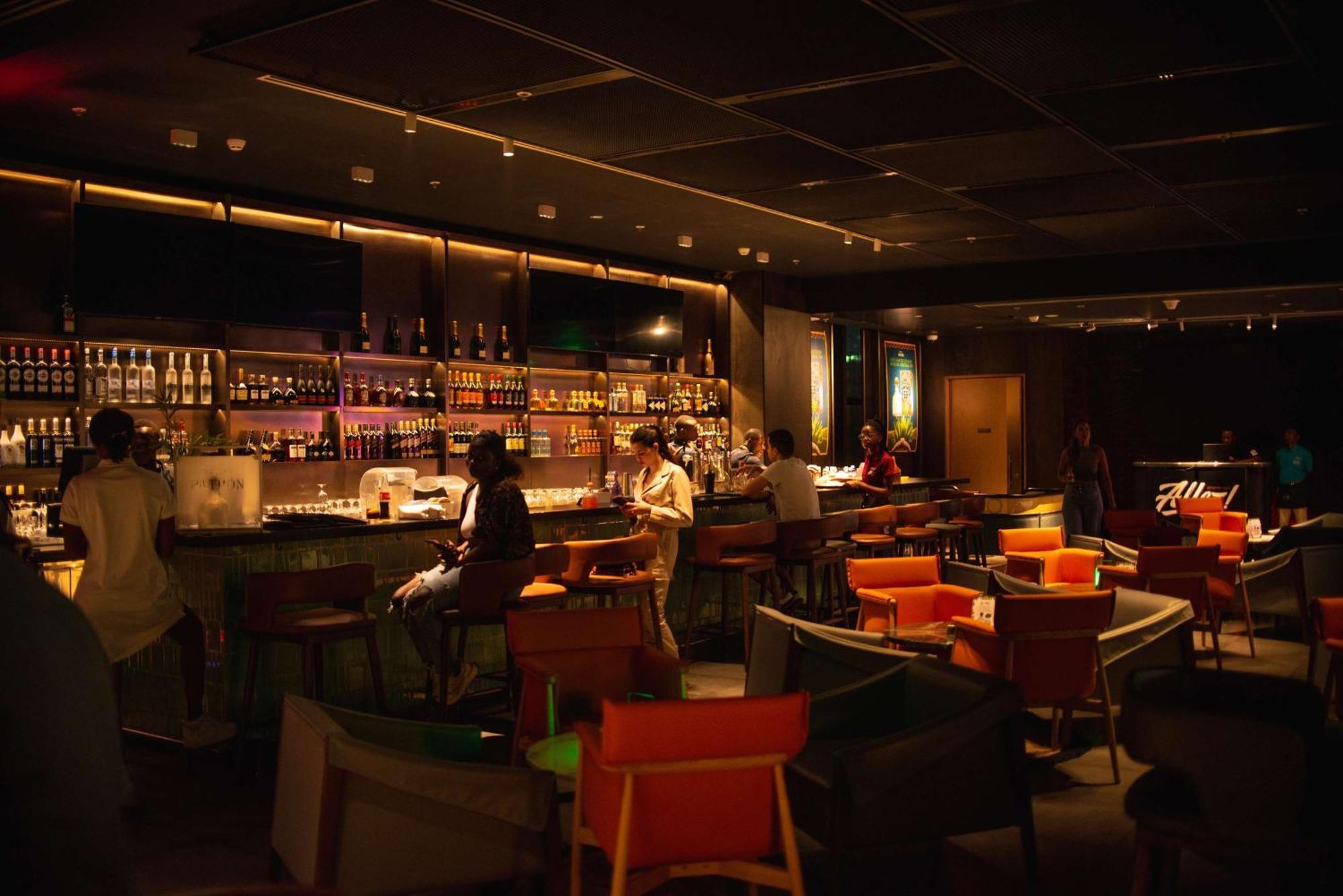 Hilton Kinshasa Otel Dış mekan fotoğraf